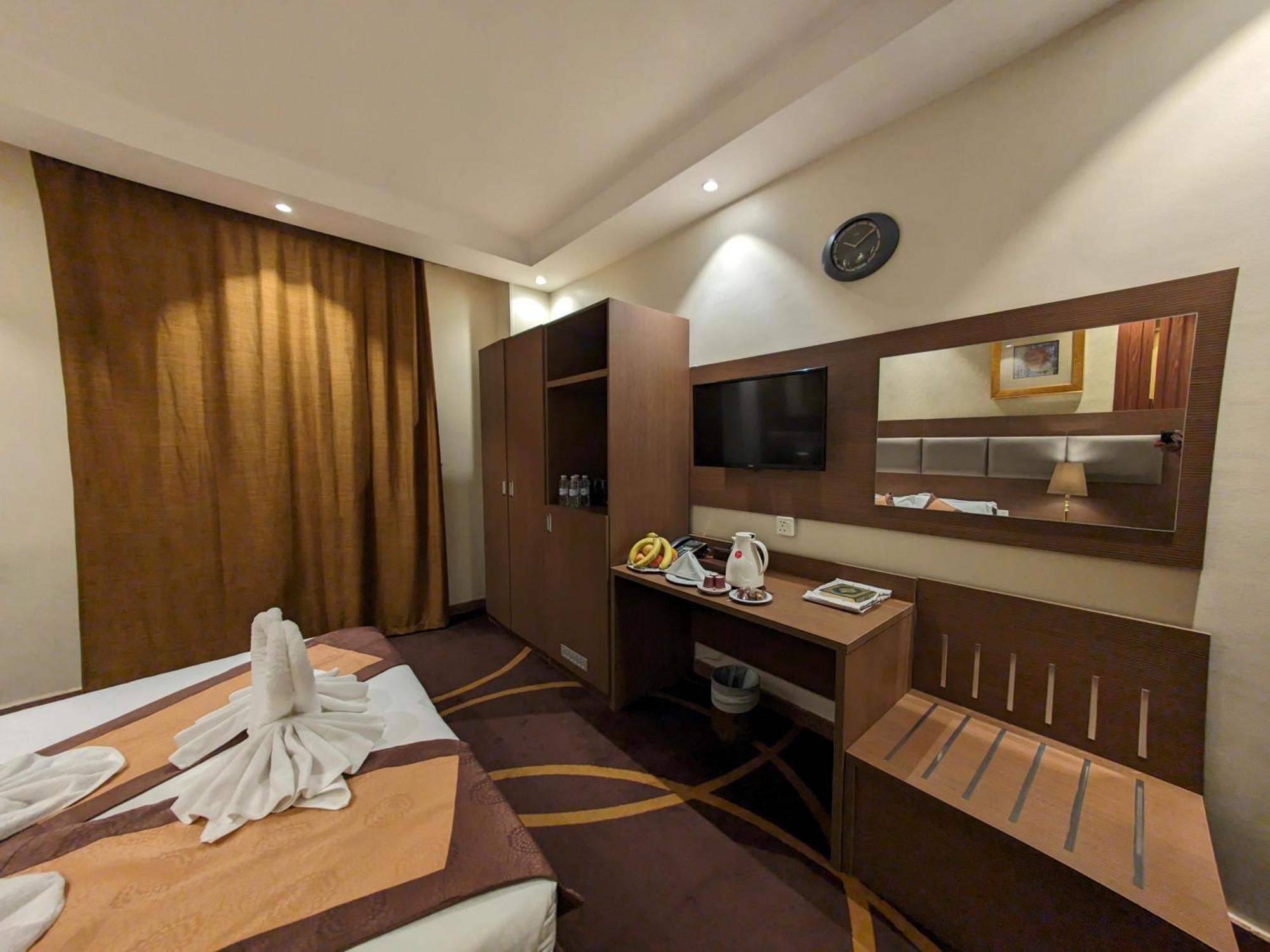 Qasr Al Ansar Golden Tulip Hotel Medina Eksteriør bilde