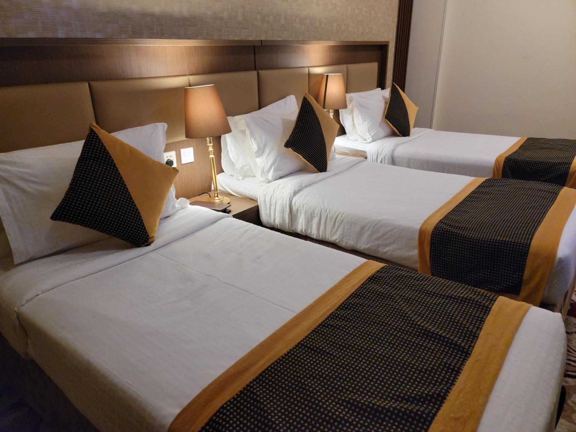 Qasr Al Ansar Golden Tulip Hotel Medina Eksteriør bilde