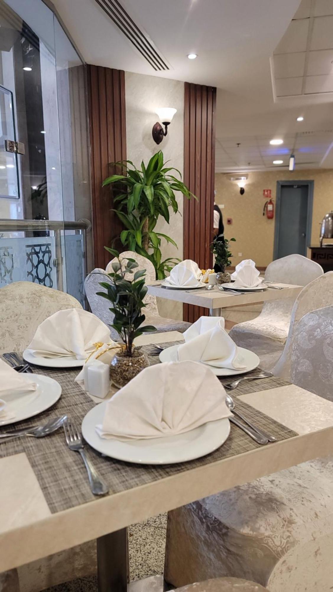 Qasr Al Ansar Golden Tulip Hotel Medina Eksteriør bilde